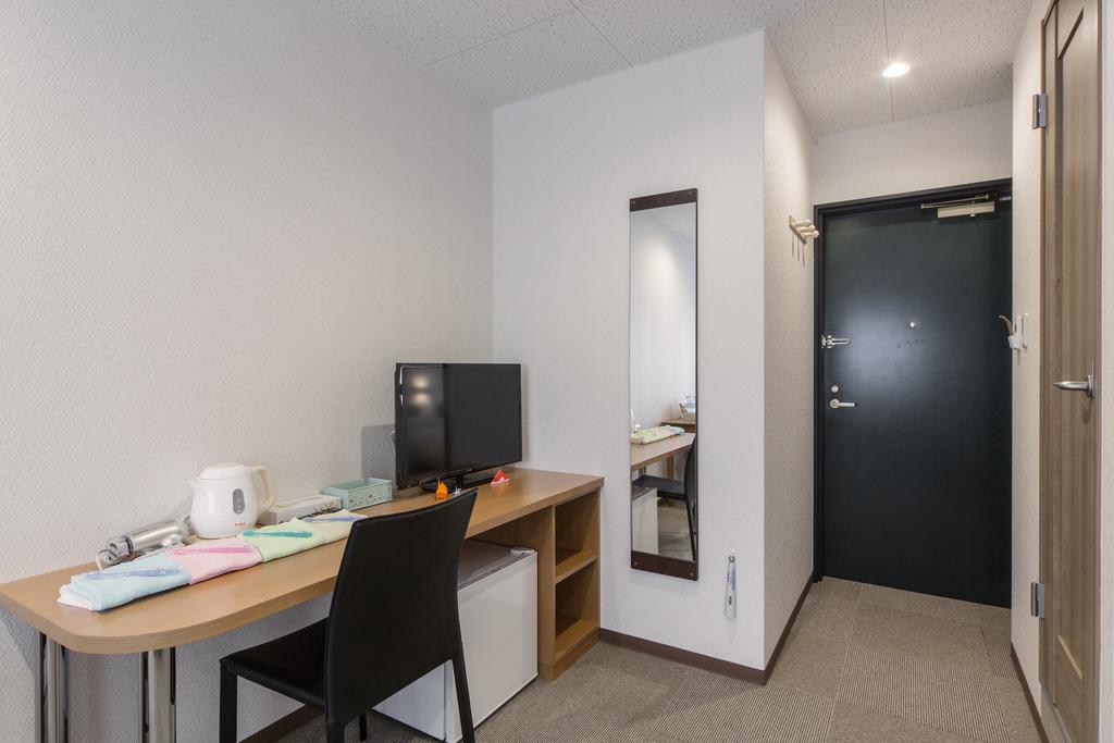 Shijo Omiya Guesthouse And Hotel Кіото Екстер'єр фото