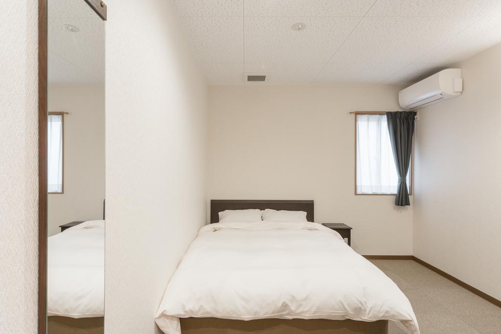 Shijo Omiya Guesthouse And Hotel Кіото Екстер'єр фото