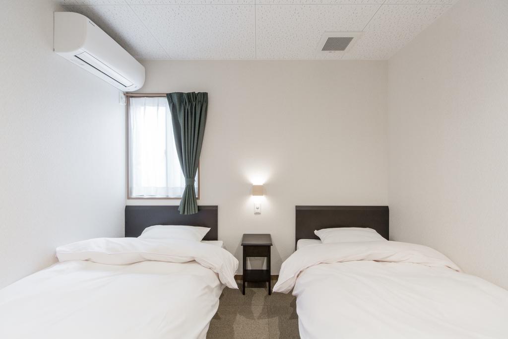 Shijo Omiya Guesthouse And Hotel Кіото Екстер'єр фото