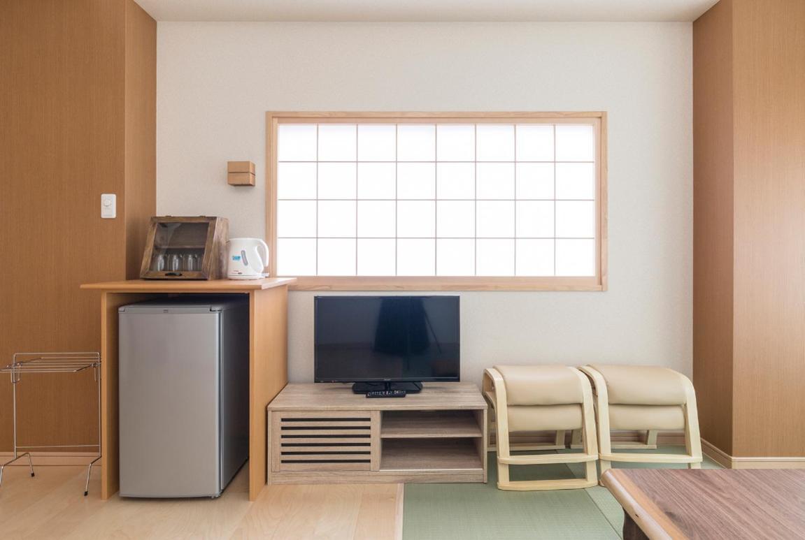 Shijo Omiya Guesthouse And Hotel Кіото Екстер'єр фото